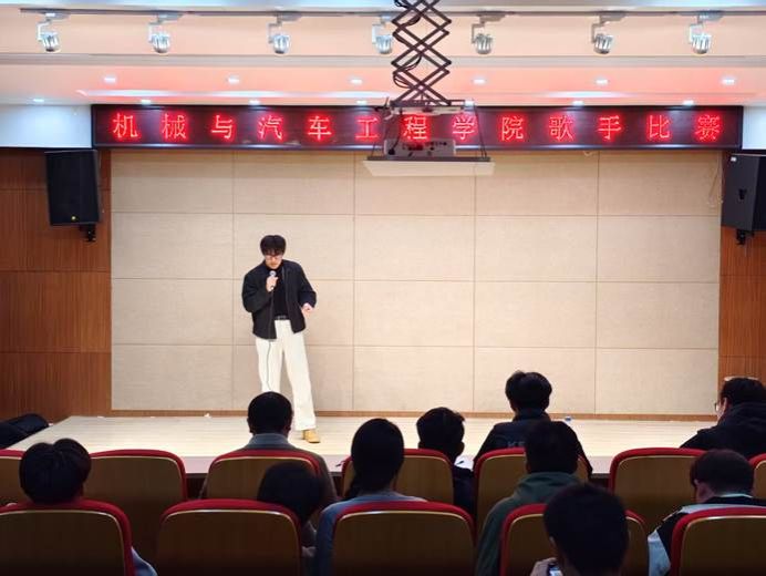 会议室里的人们 AI 生成的内容可能不正确。